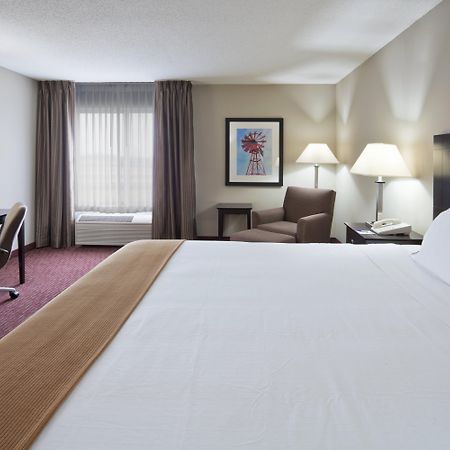 Holiday Inn Express Fort Wayne - East - New Haven By Ihg Buitenkant foto