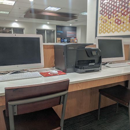 Holiday Inn Express Fort Wayne - East - New Haven By Ihg Buitenkant foto